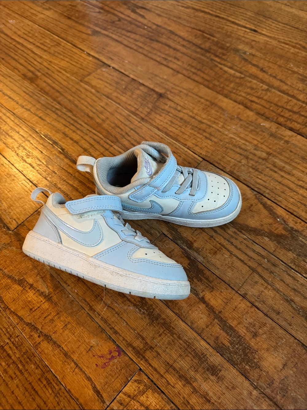 Nike Kids Light Blue & White Velcro Low-Top Sneakers